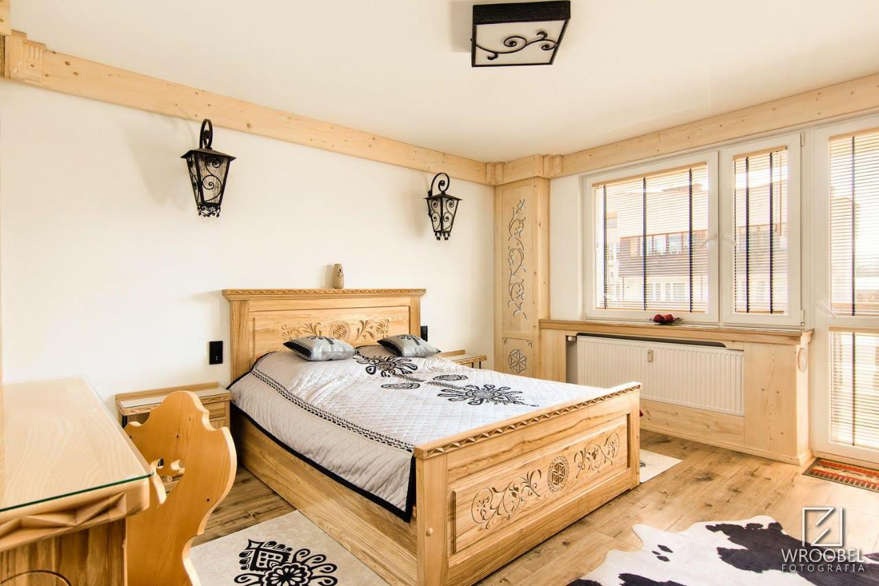 Apartament Zakopane Utrzymany W Stylu Goralskiej Chaty エクステリア 写真