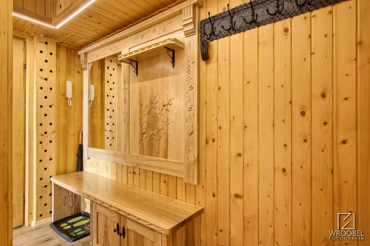Apartament Zakopane Utrzymany W Stylu Goralskiej Chaty エクステリア 写真