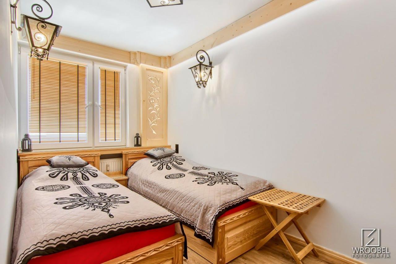 Apartament Zakopane Utrzymany W Stylu Goralskiej Chaty エクステリア 写真